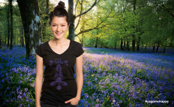 A_Yogafashion_lila_fruehling_yogamehappy