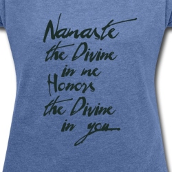 namaste-yogigruss-das-licht-in-der-yogapraxis-frauen-t-shirt-mit-gerollten-aermeln.jpgappearanceId296appearanceId1534228056appearanceIdlist3333