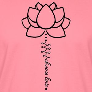 ein-zeitloses-design-mit-starker-message-der-schwarze-lotus-steht-fuer-kraft-und-tiefe-mit-dem-positiven-schriftzug-fuer-liebe-ein-ikonischer-look-fue-3