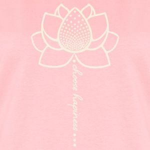 soft-vibes-pure-joy-der-lotus-in-sanftem-creme-kombiniert-mit-choose-happiness-perfekt-fuer-einen-quiet-luxury-look-auf-dunklen-stoffen-dein-1