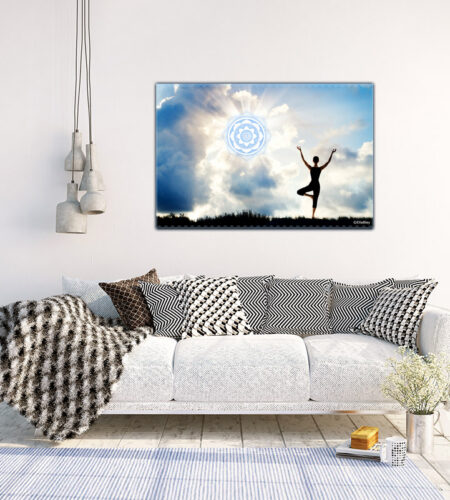 FOTOPRODUKT YOGA ASANA DER BAUM AM MEER MIT TIBET OM ZEICHEN MANDALA