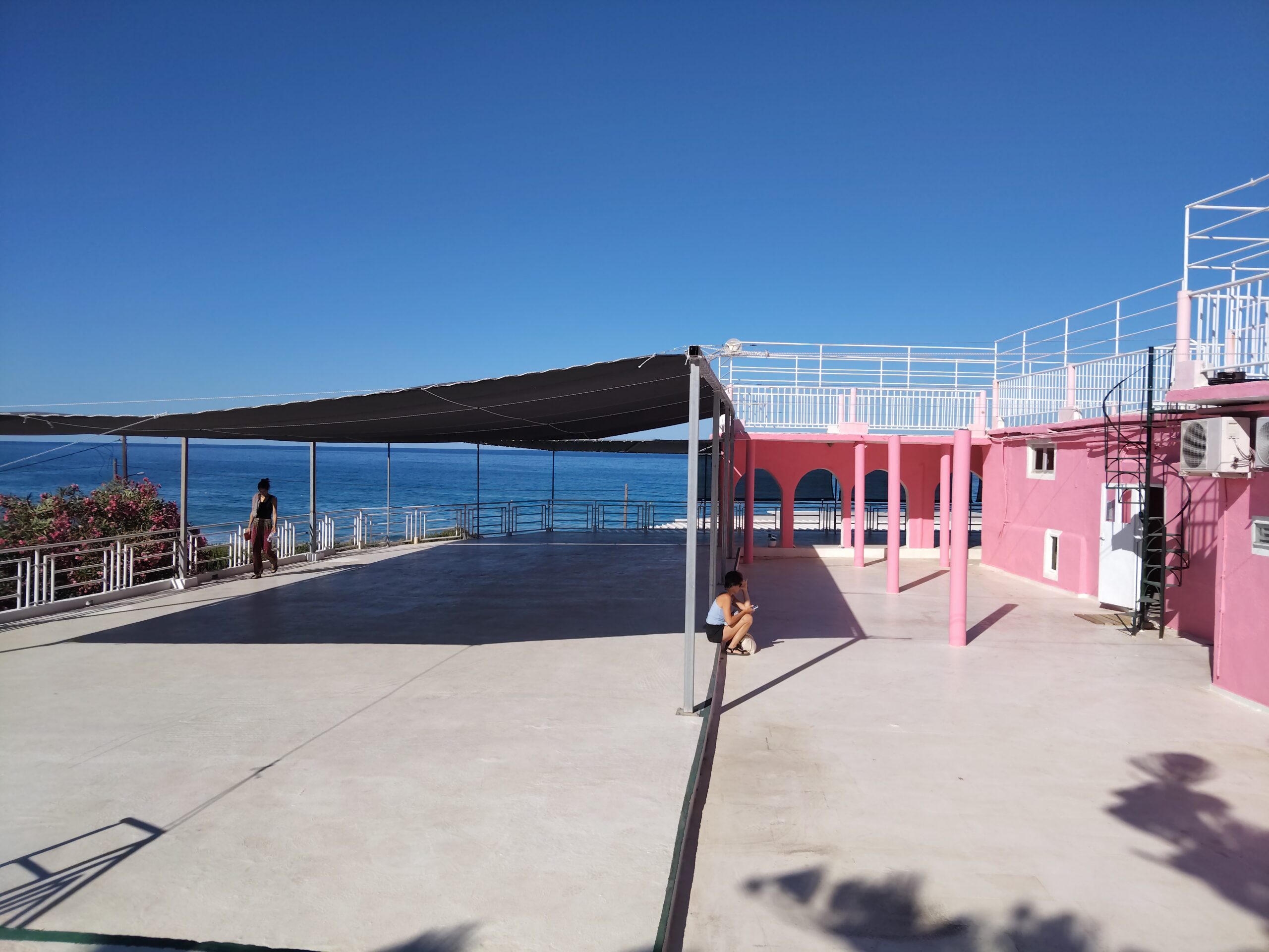Yoga Retreat Pink Palace Hotel Korfu Rooftop Yoga